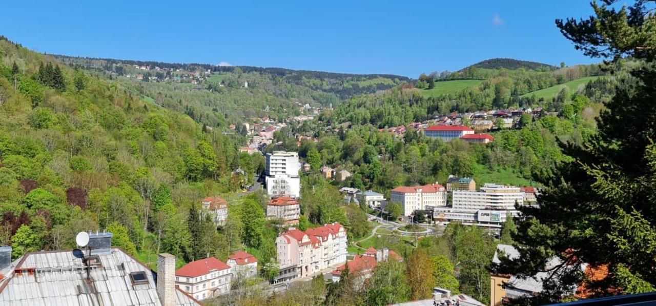 Hotel Panorama Яхимов Екстериор снимка
