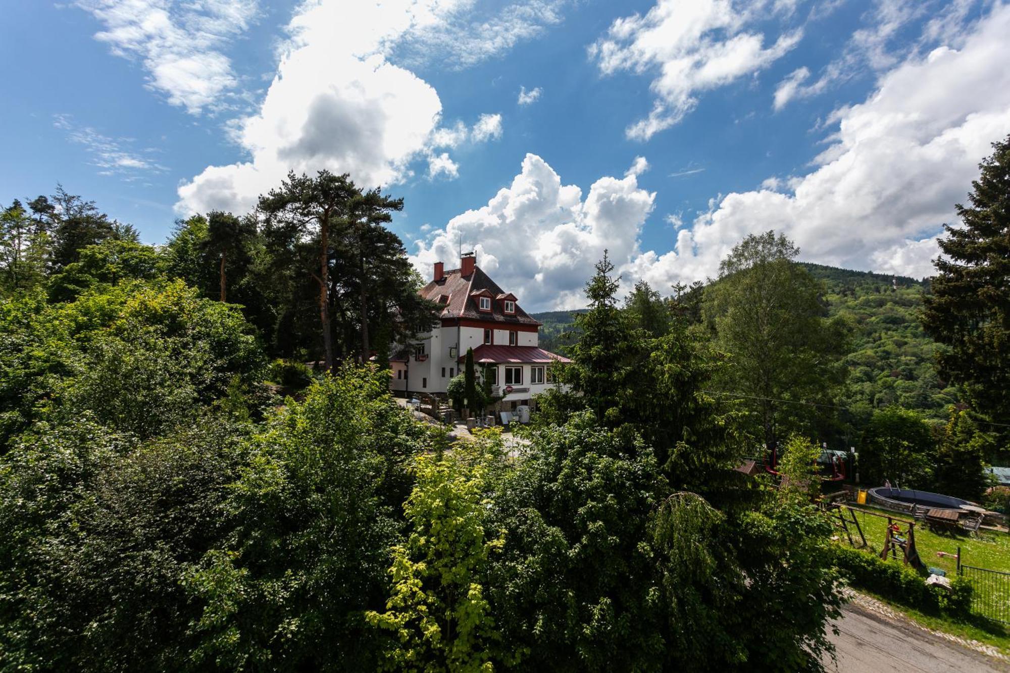 Hotel Panorama Яхимов Екстериор снимка