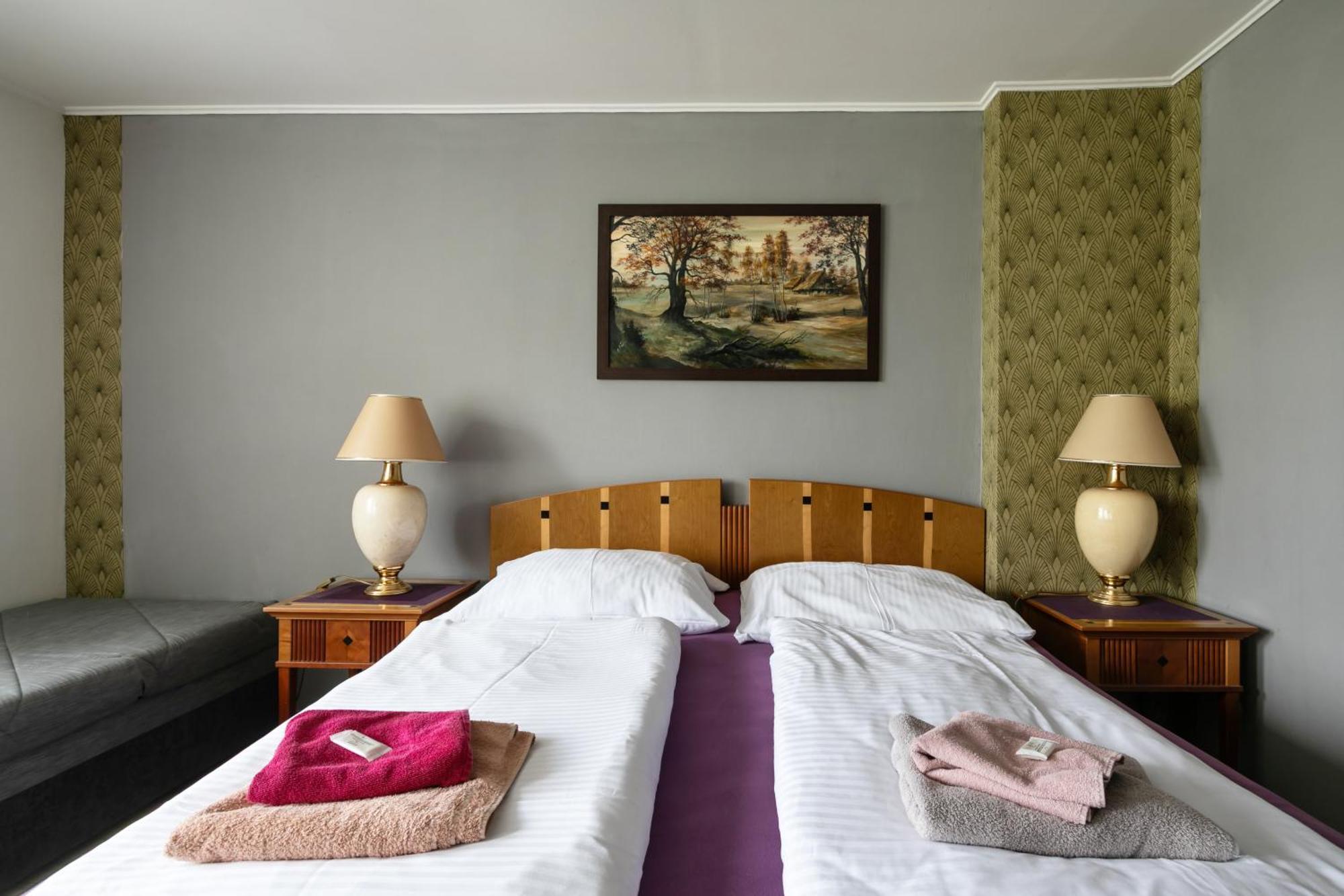 Hotel Panorama Яхимов Екстериор снимка